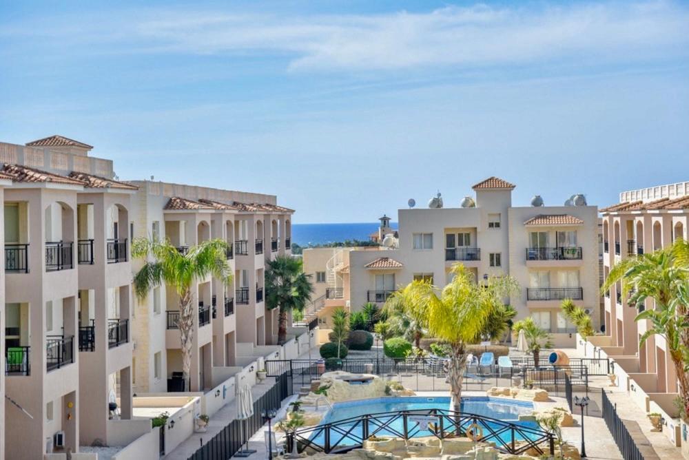 Royal Seacrest А203 Sea View Apartment Paphos Bagian luar foto