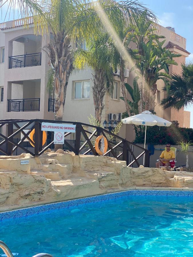 Royal Seacrest А203 Sea View Apartment Paphos Bagian luar foto